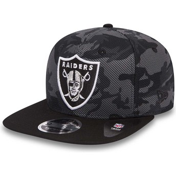 New Era Flat Brim 9FIFTY Mesh Overlay Oakland Raiders NFL Camouflage Snapback Cap