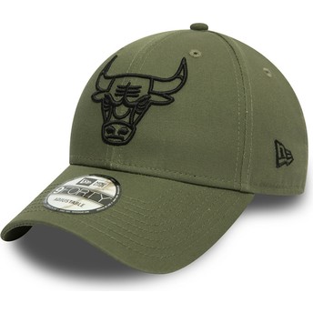 Gorra curva verde ajustable con logo negro 9FORTY League Essential de Chicago Bulls NBA de New Era